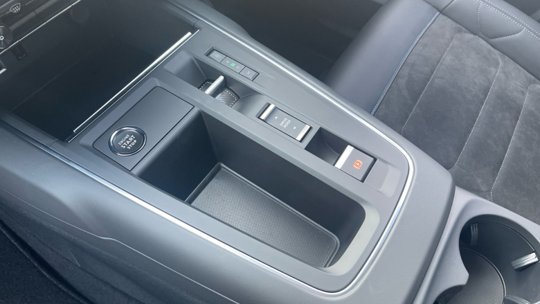 Citroen C5 Aircross 1.2 Hybrid 145 Max Edition 5dr Auto Petrol Hatchback